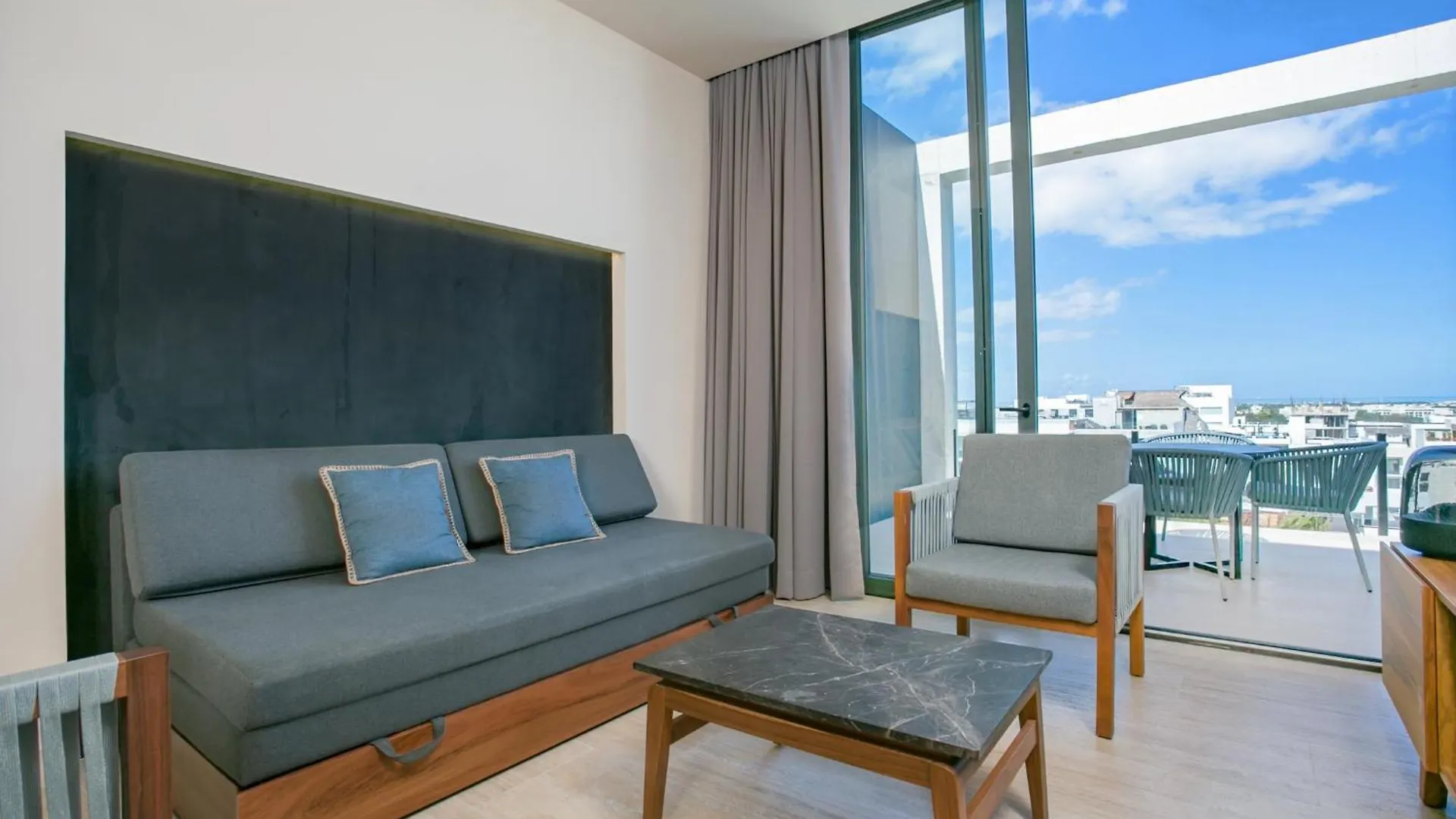 Ceren Luxury Apartments At Fifth Avenue By Spot Rentals Playa del Carmen Messico