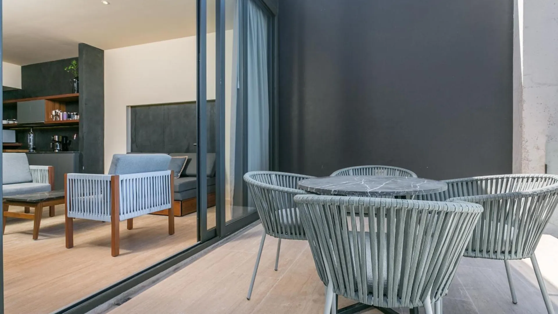 Ceren Luxury Apartments At Fifth Avenue By Spot Rentals Playa del Carmen Mexico