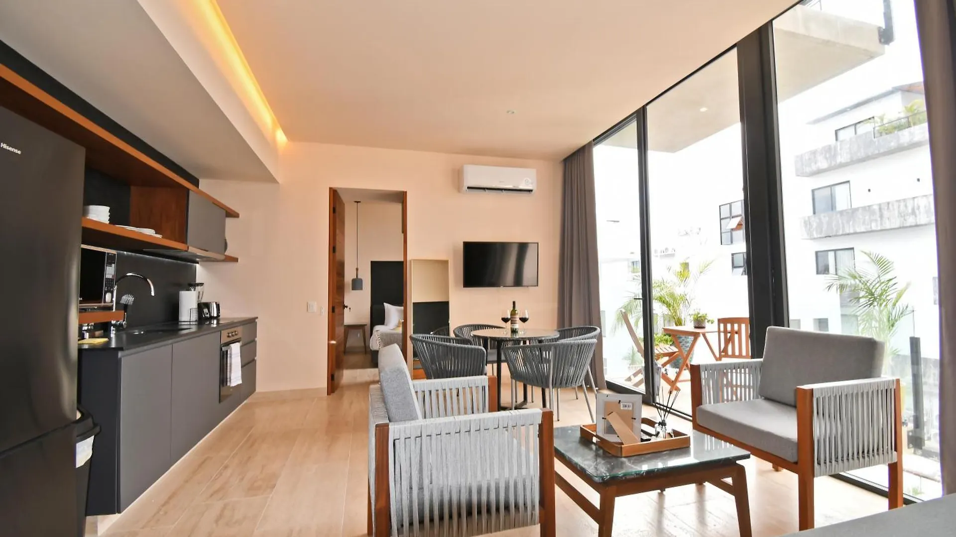 Ceren Luxury Apartments At Fifth Avenue By Spot Rentals Playa del Carmen
