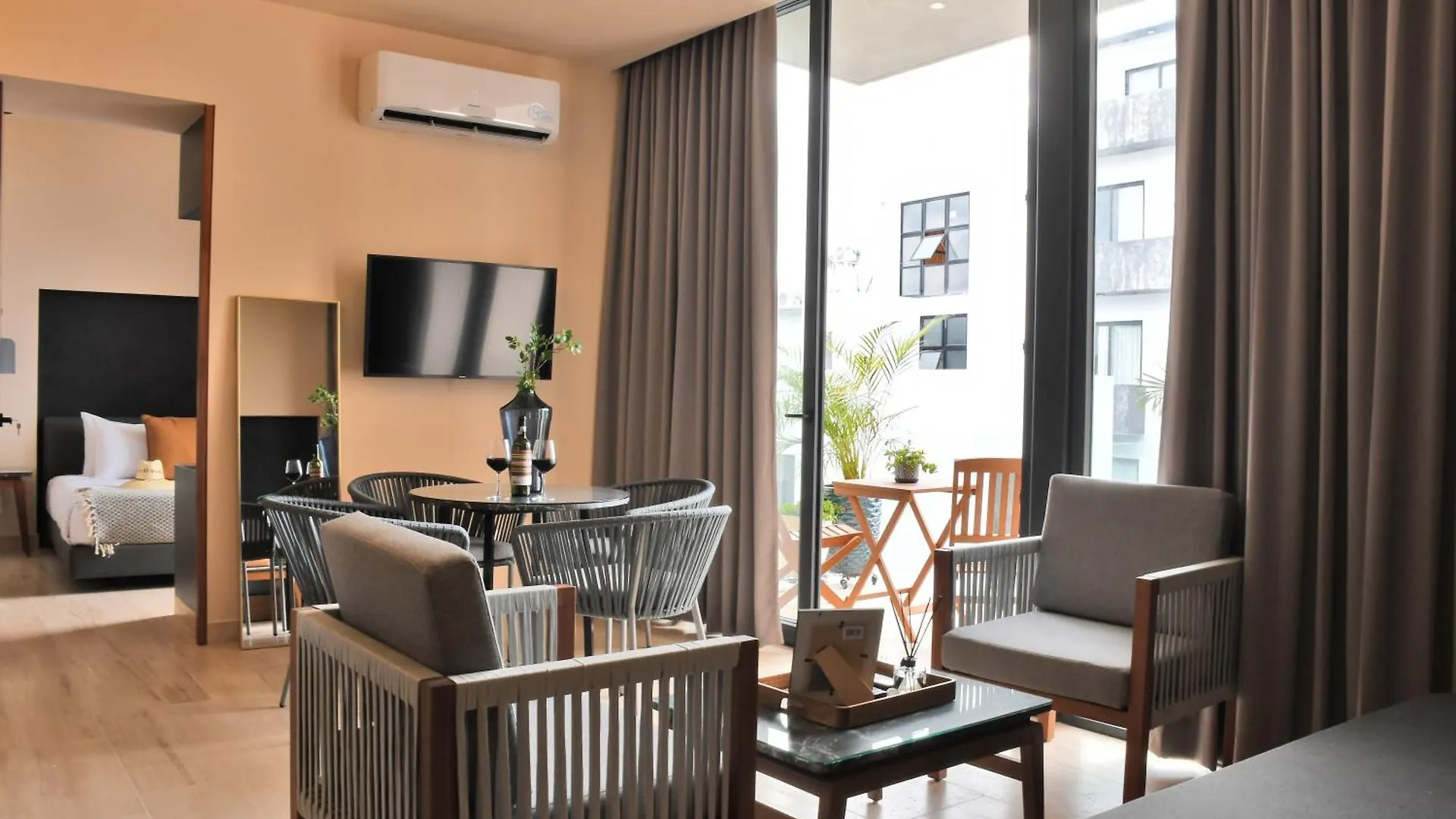 Ceren Luxury Apartments At Fifth Avenue By Spot Rentals Playa del Carmen